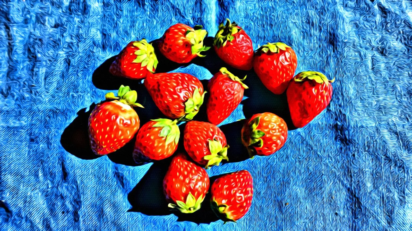 fragole pellicola backlit da Massimo Frascogna