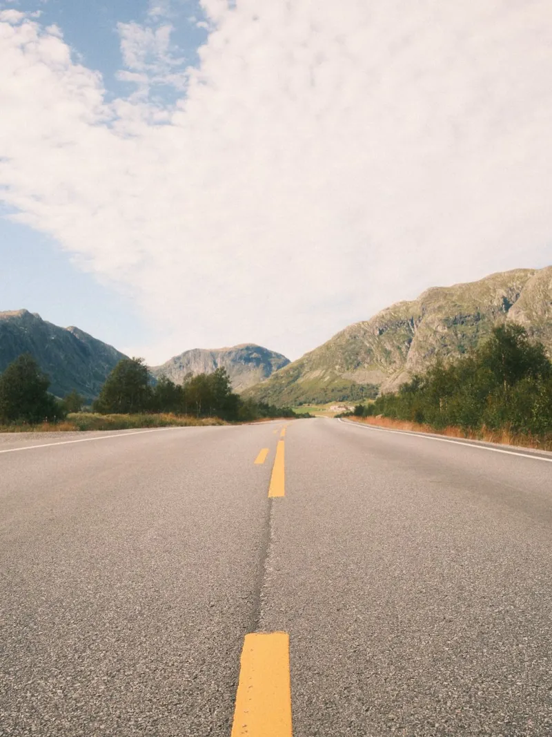 Endless Road – Norwegian Serenity pellicola backlit da FujiPrints