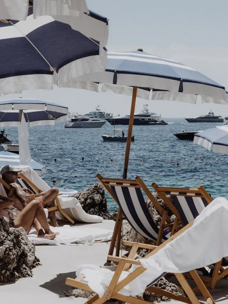 Riviera Beach Print, Reisposter canvas met Baklijst van TheTravelClub