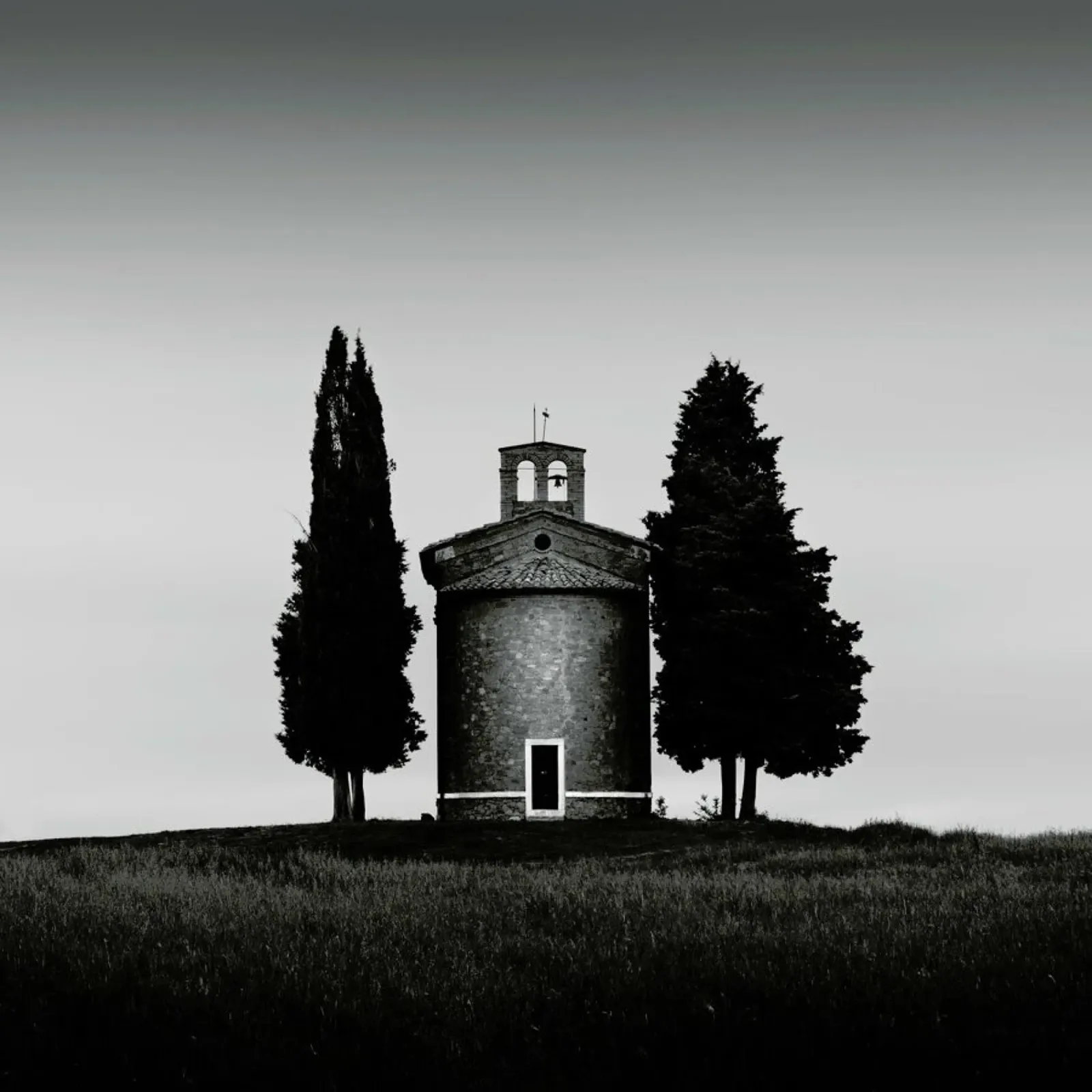 Cappella Madonna Di Vitaleta pellicola backlit da Michael J. Reibert