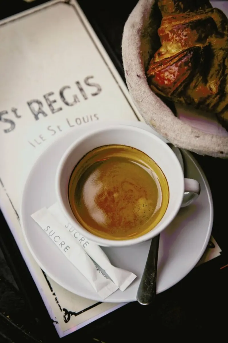 Caf‚ St Regis pellicola backlit da Magdalena Martin Photography