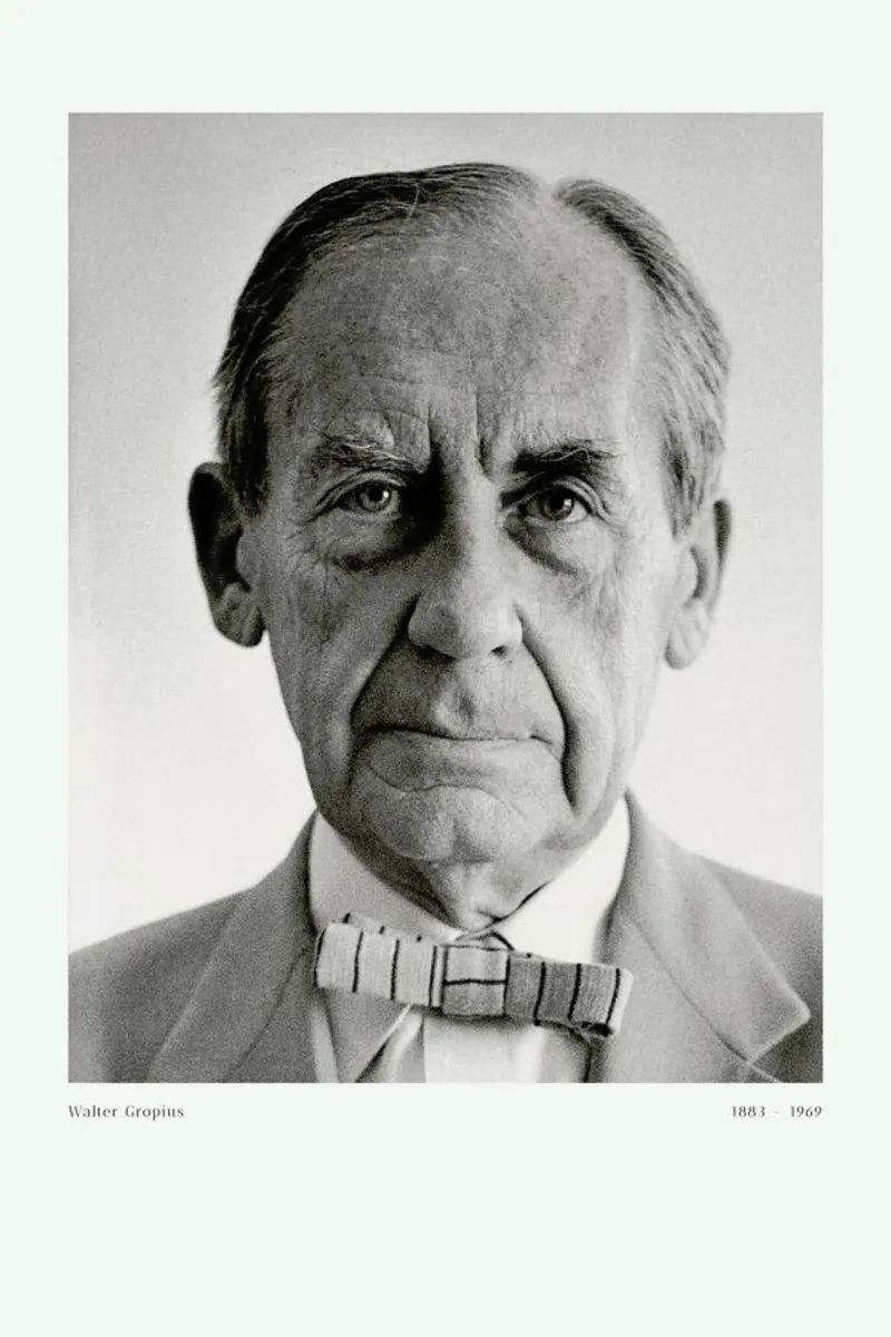 Franz Hubmann - Portrait of Walter Gropius lienzo con Marco flotante de ARTOTHEK