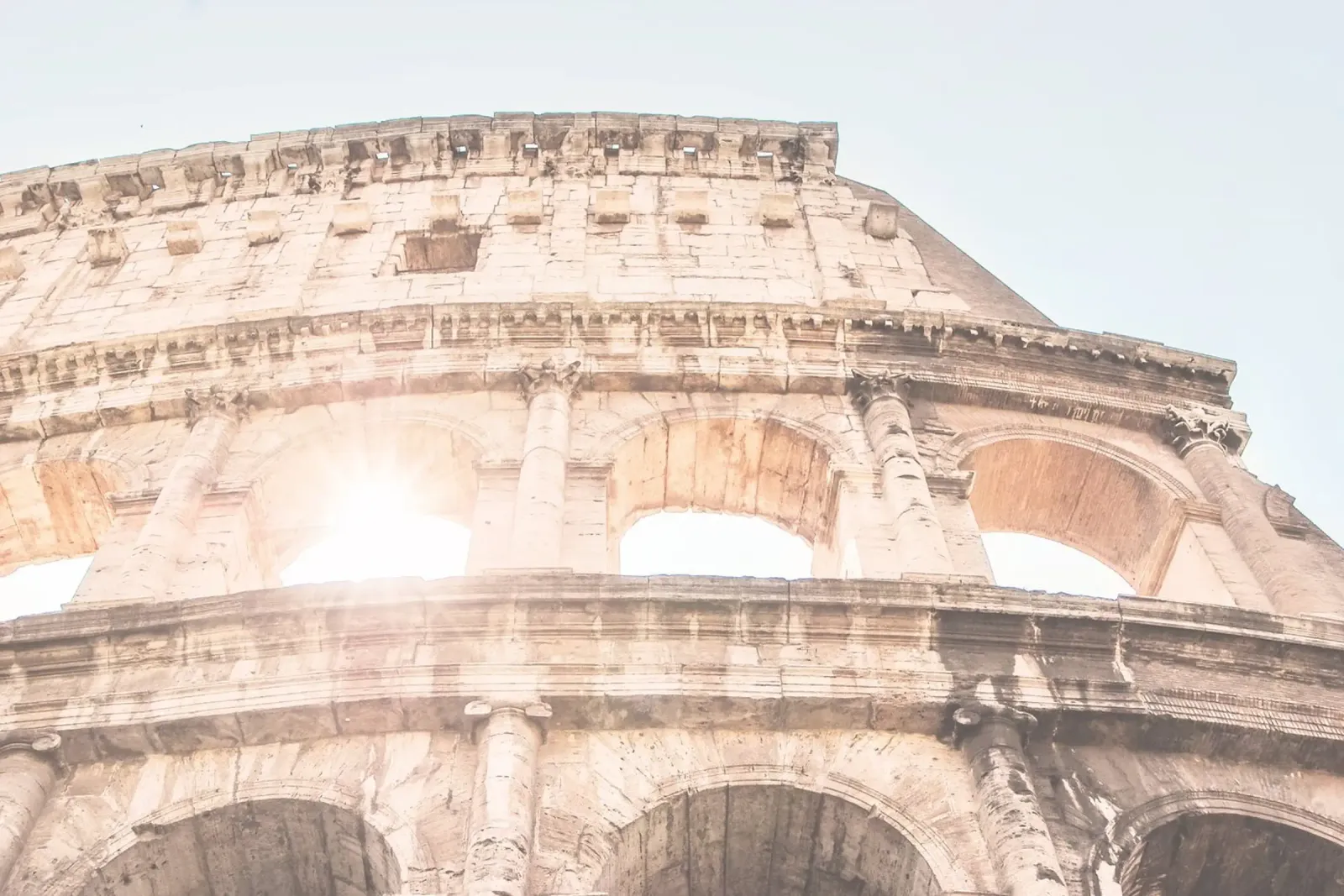 Rome, Italie I Vue du Colisée à la lumière d'un soleil d’été hahnemühle de Julie Travel Photography