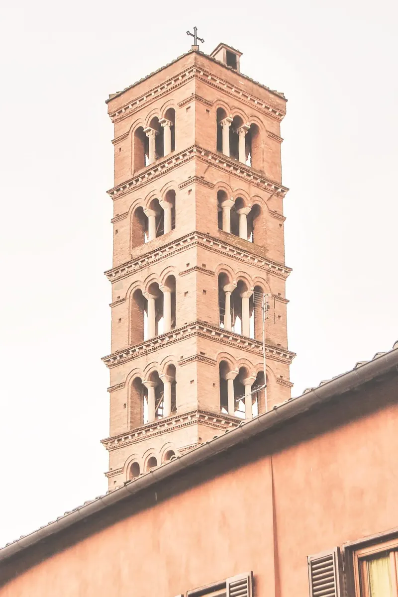 Roma, Italia I Campanile di una chiesa in arancione pastello poster con telaio in legno da Julie Travel Photography