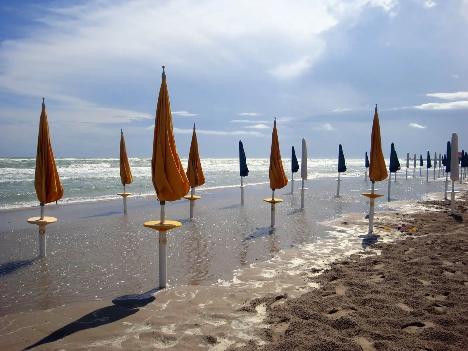 La spiaggia pellicola backlit da Massimo Frascogna