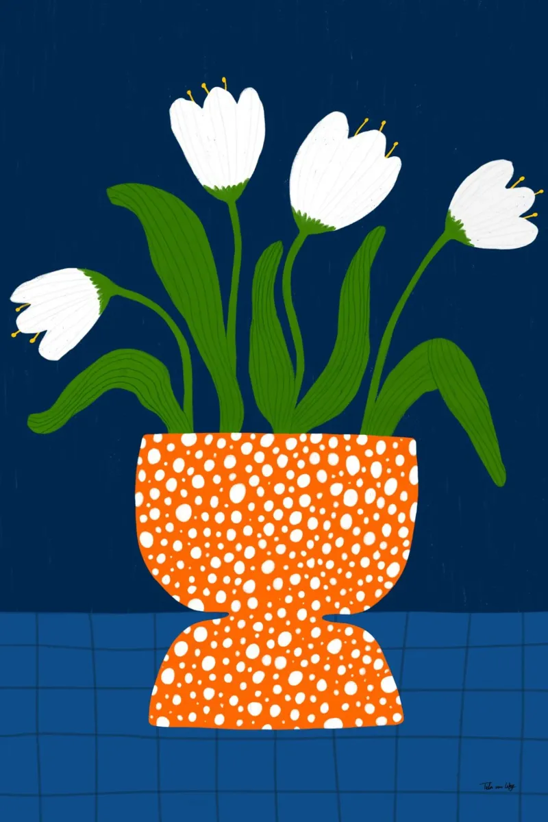 Fiori bianchi in un vaso a pois poster con telaio in alluminio da Tida vom Weg
