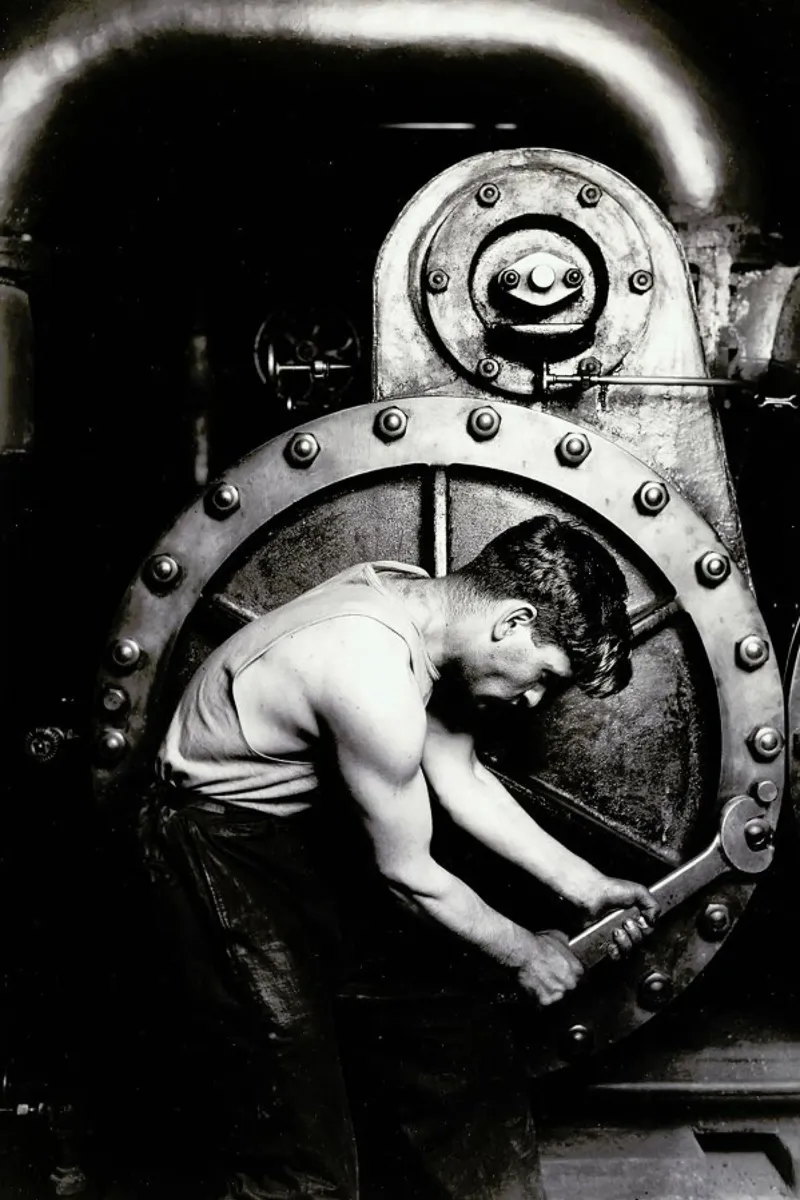 Lewis Wickes Hine - Power House Mechanic plexiglass da ARTOTHEK
