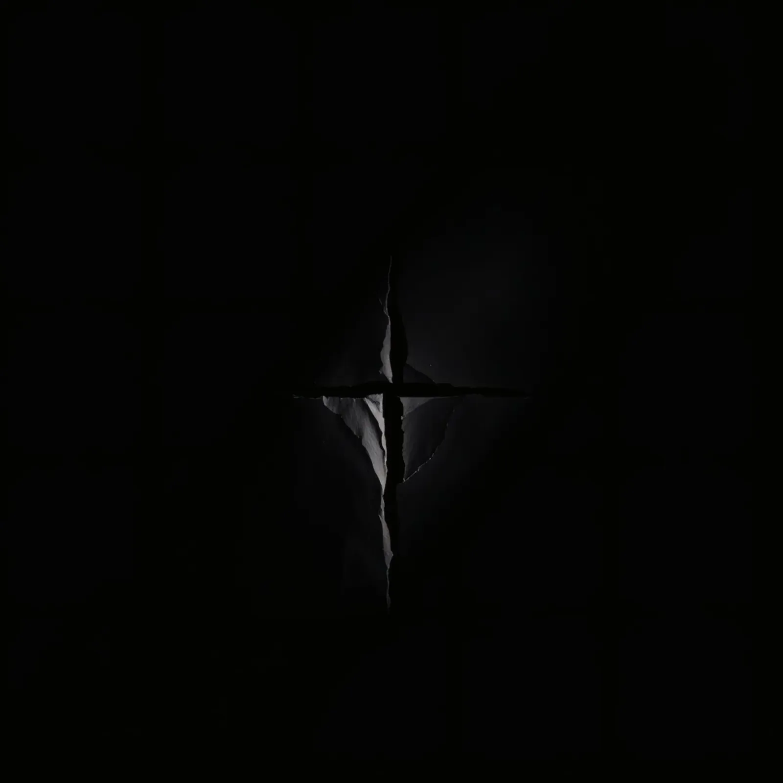 Une fissure sombre dans une surface révèle une lumière subtile hahnemühle de DesignDoodle