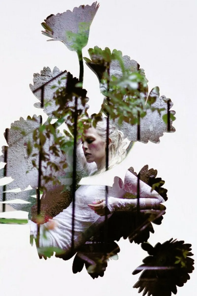 Handfull of nature pellicola backlit da Ana Topoleanu