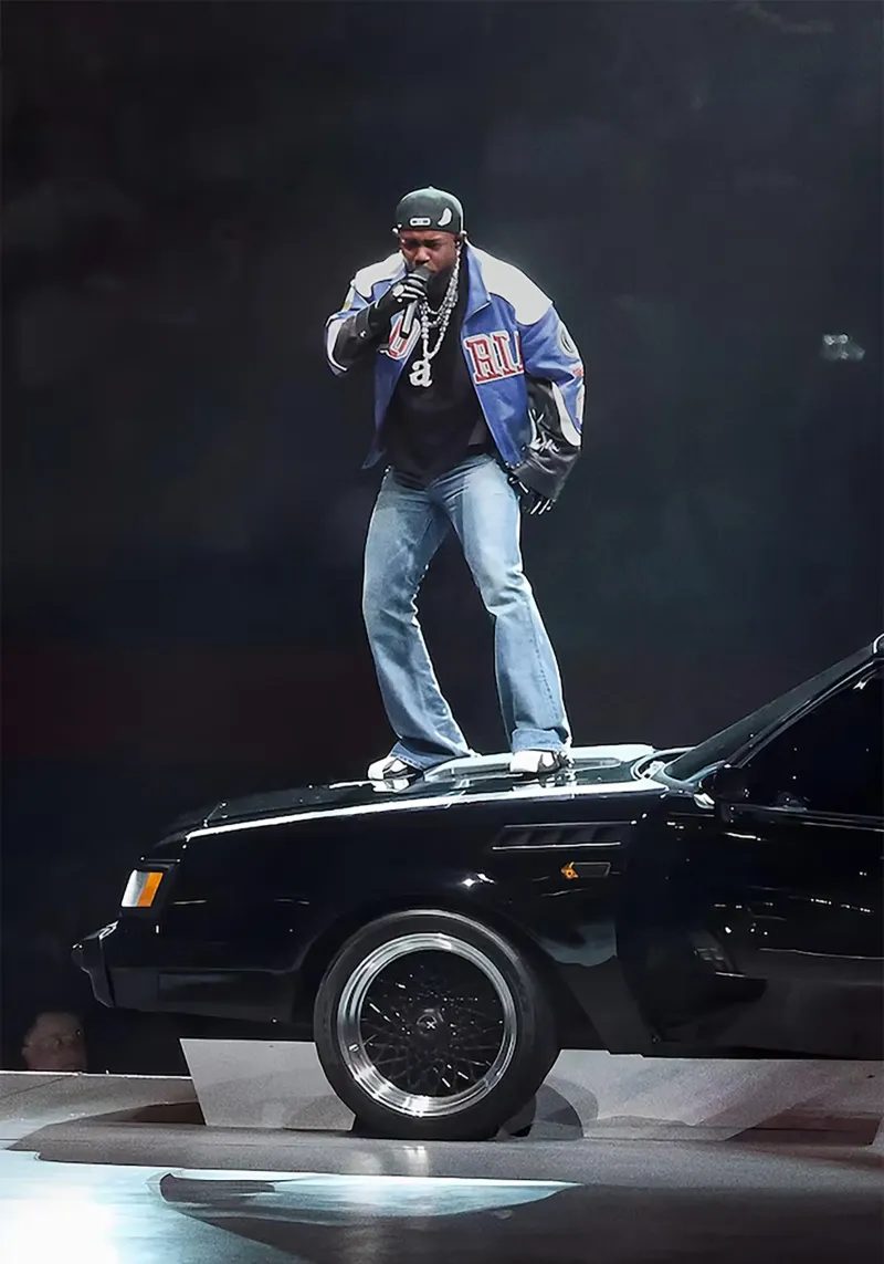 Kendrick Lamar pellicola backlit da Attaboy Dsgn