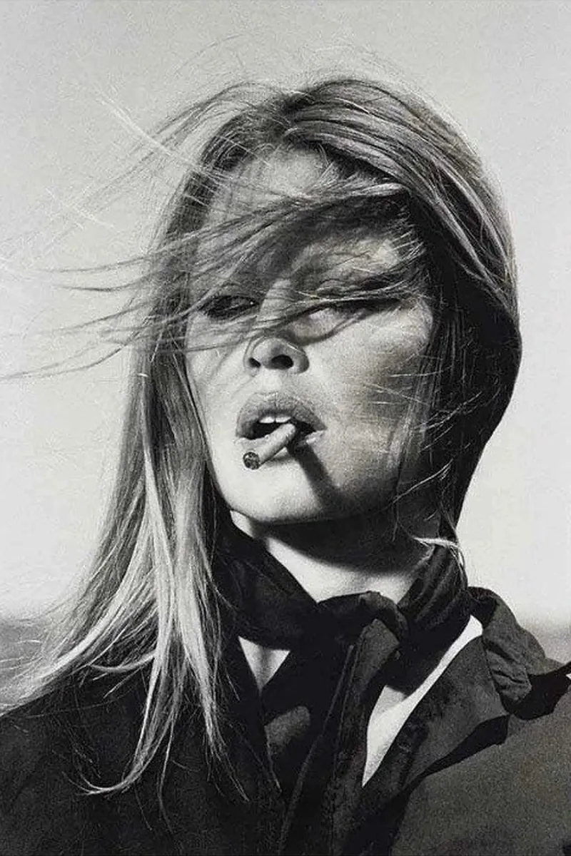 Brigitte Bardot Vintage Rauchen Poster von Beth Pop Culture