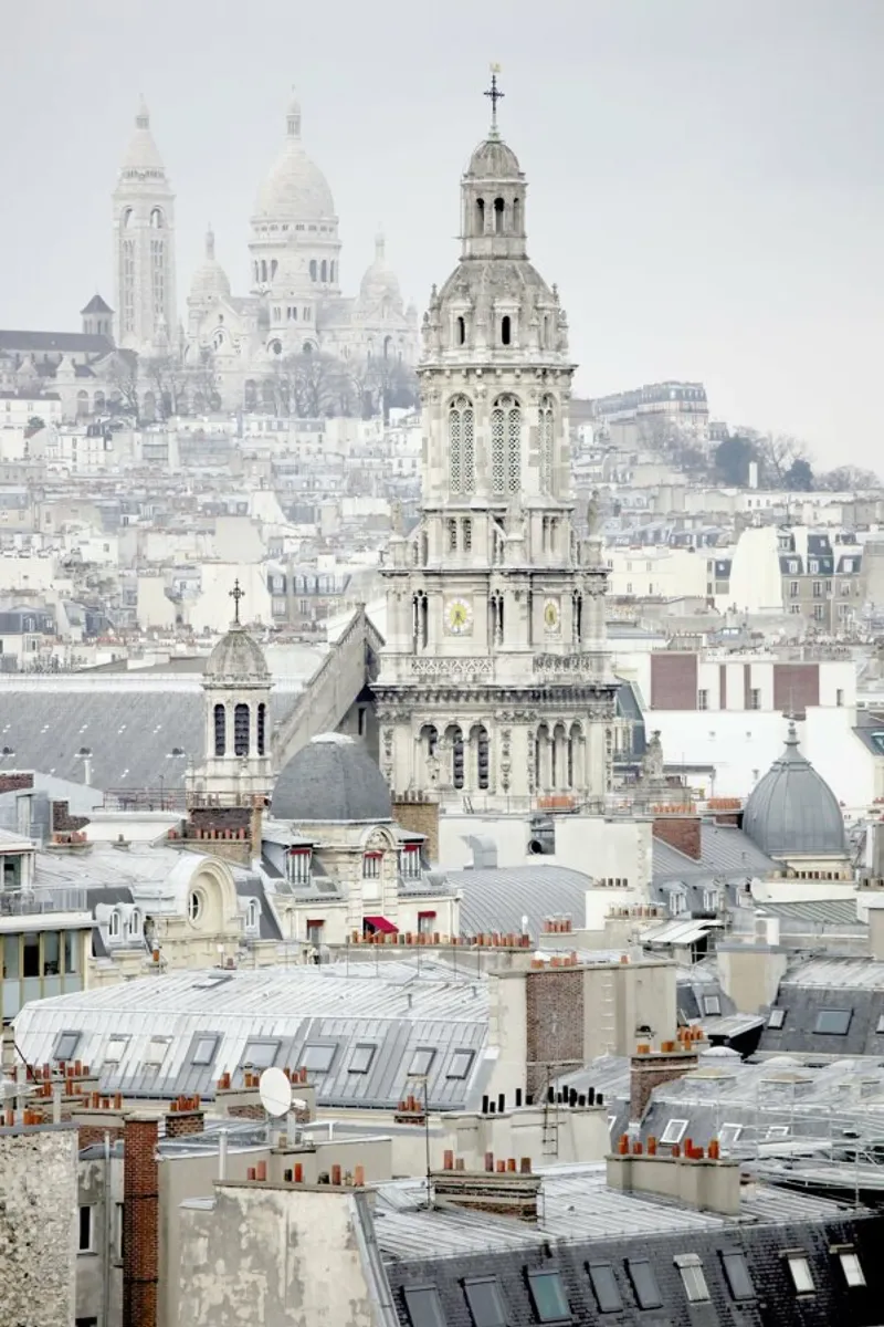View Over Paris poster con telaio in plastica da Magdalena Martin Photography