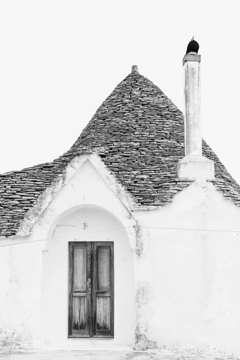 Trullo in Alberobello pellicola backlit da photolovers