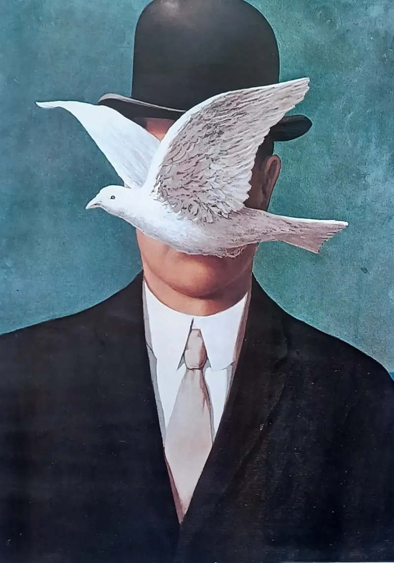Rene Magritte pellicola backlit da Attaboy Dsgn