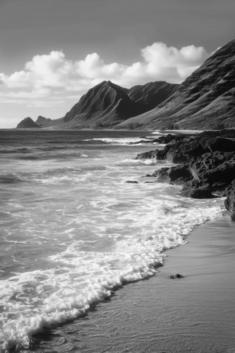 Spiaggia e montagna poster da Indigo Tides Art