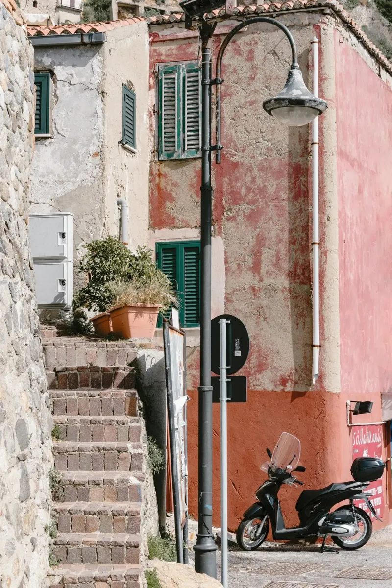 Red building in Calabria tela con Cornice a cassetta da photolovers