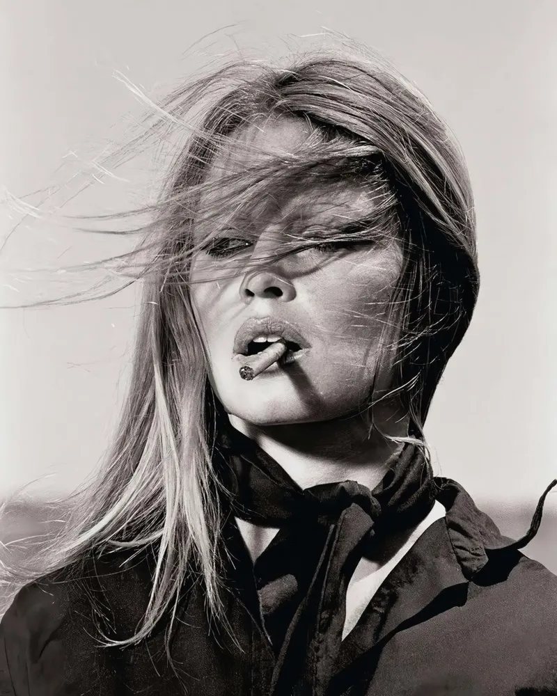 Sigaro in Spagna, 1971 pellicola backlit da Lorraine Mooore