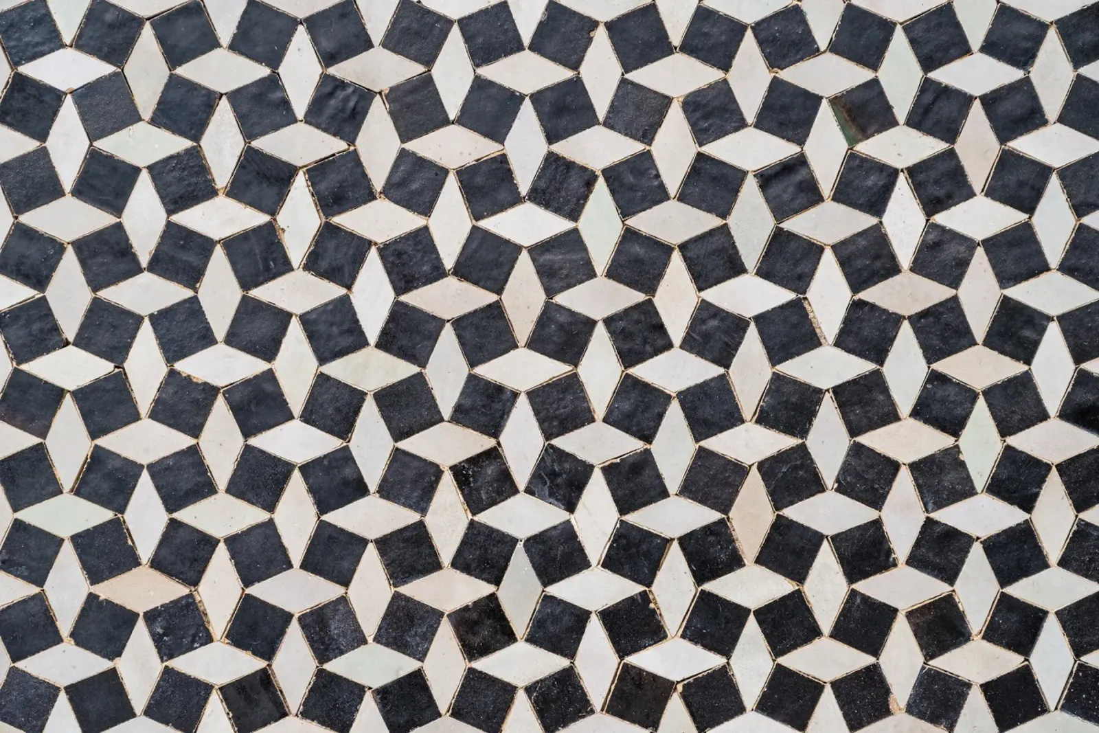 Moroccan tiles in black and white pellicola backlit da photolovers