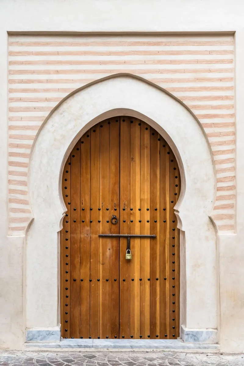 Moroccan door in Marrakesh carta hahnemühle da photolovers