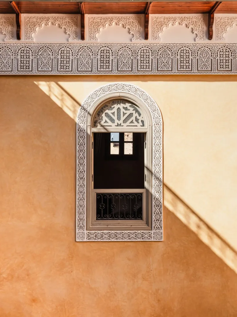 Peach colored wall in Morocco pellicola backlit da photolovers