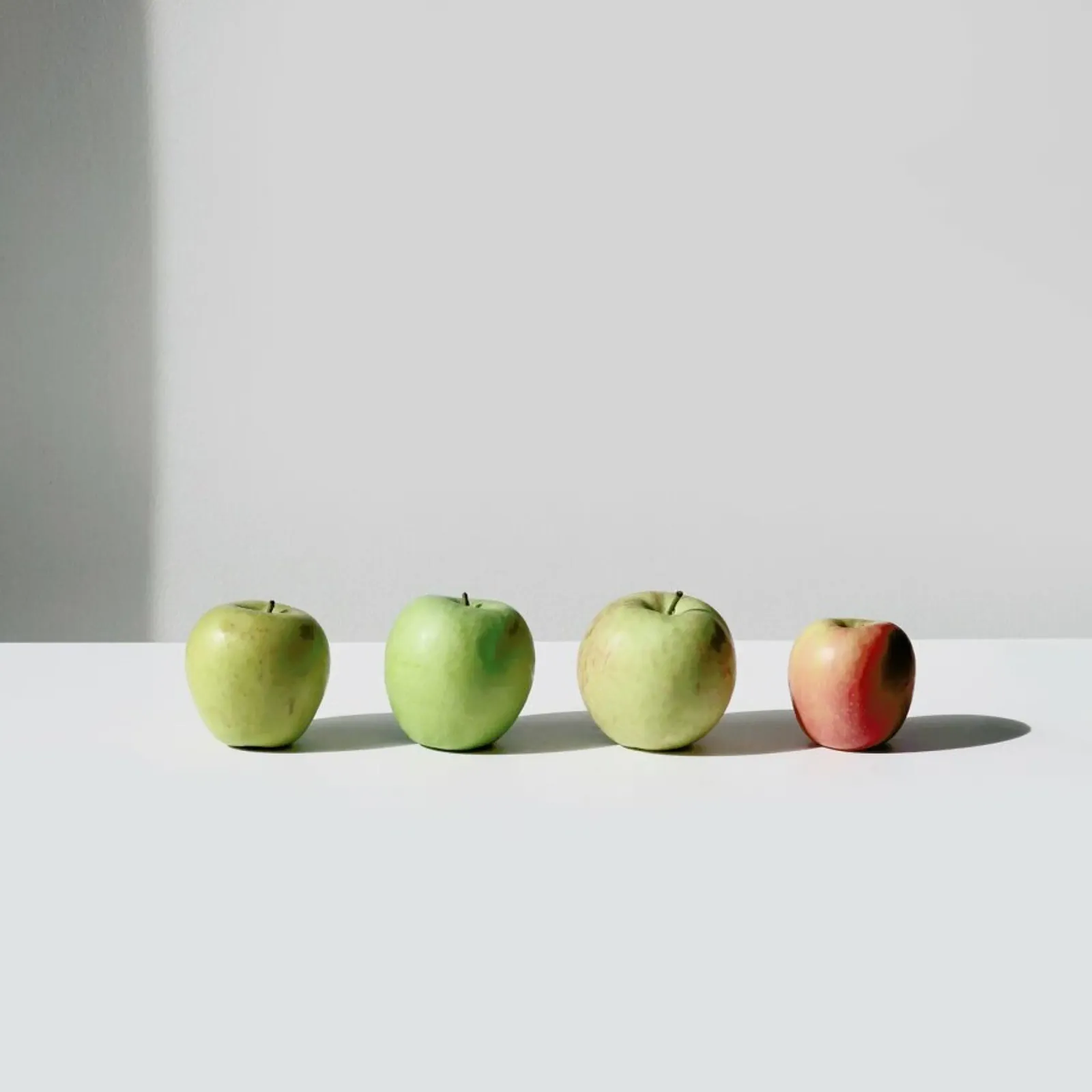 Apples pellicola backlit da George Griefy