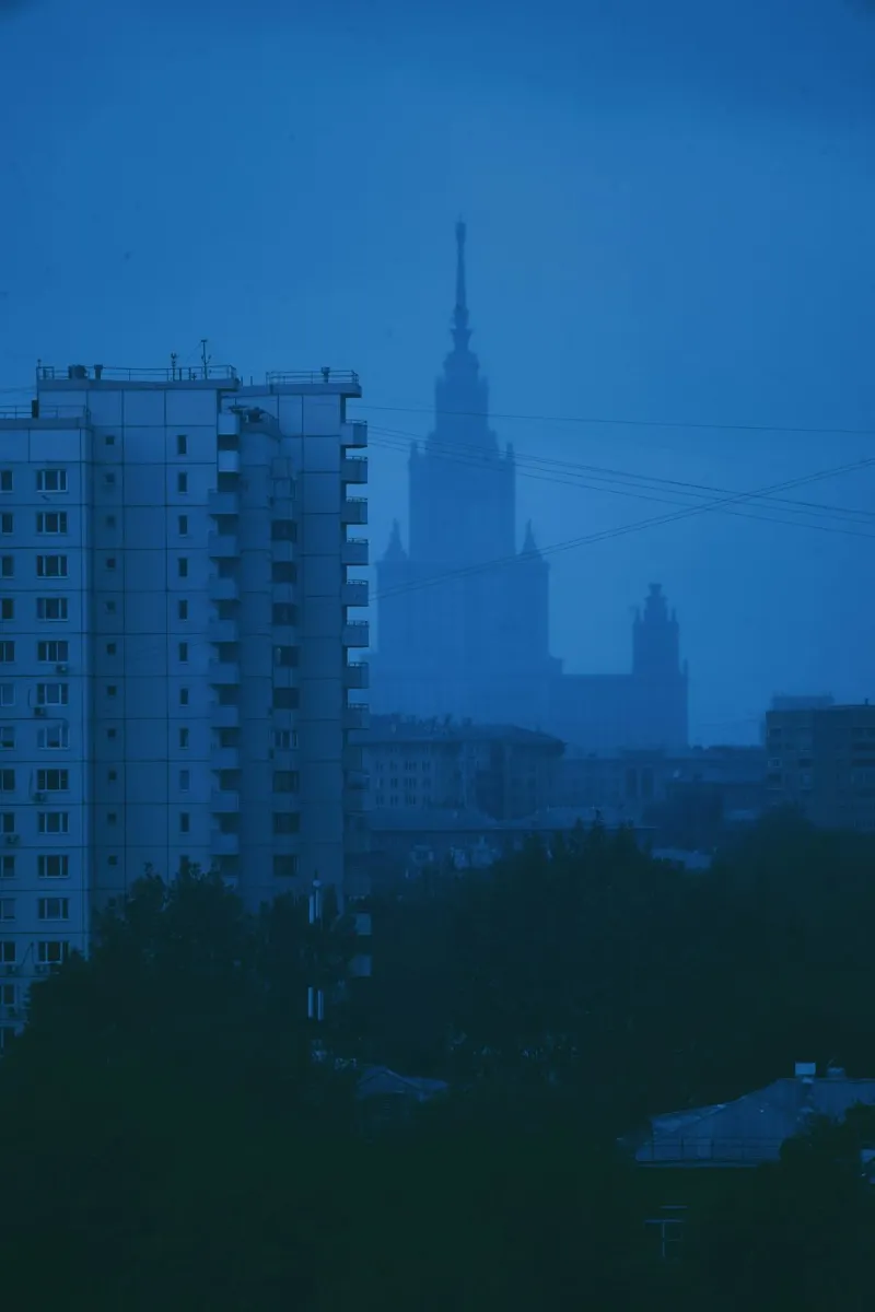 montée en puissance des bâtiments toile de Bleu