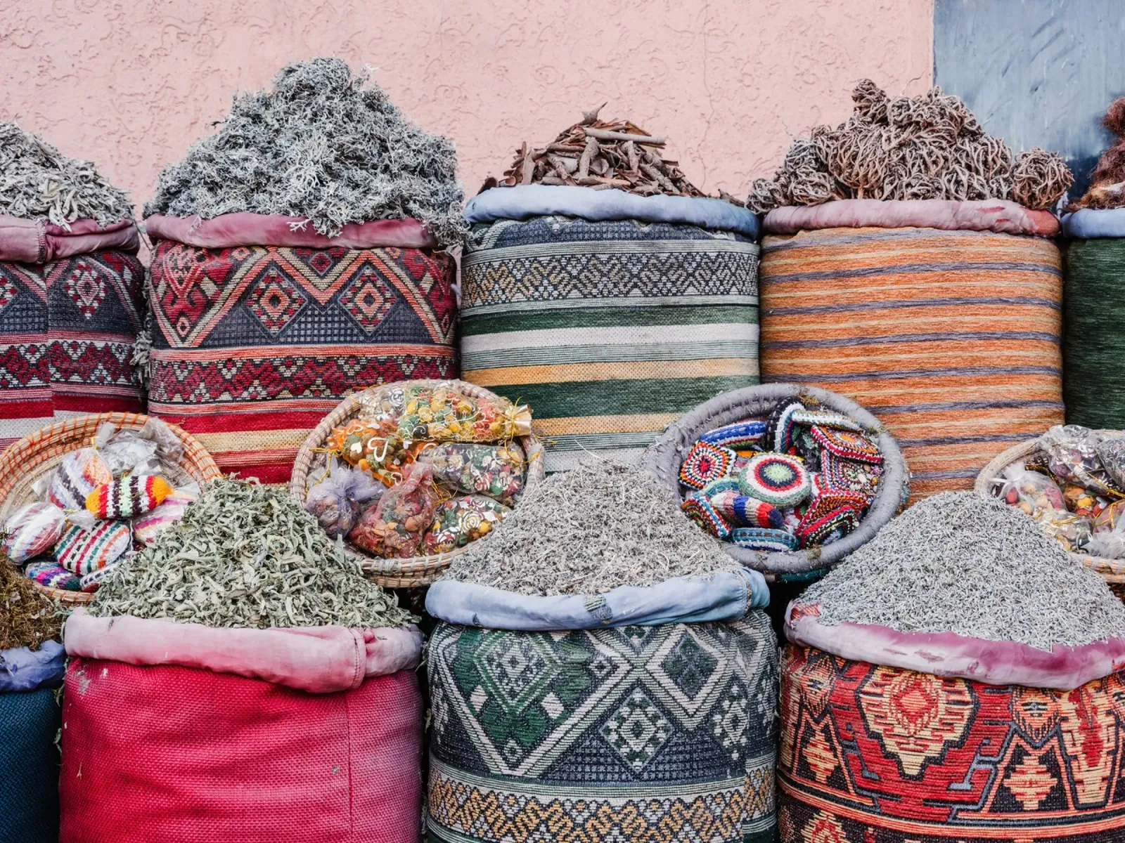 Herbs in Marrakesh pellicola backlit da photolovers
