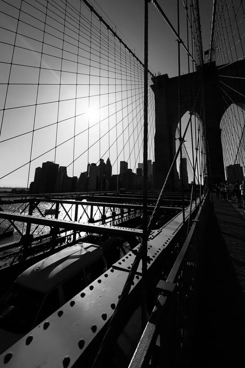Brooklyn Bridge pellicola backlit da Flo Klein