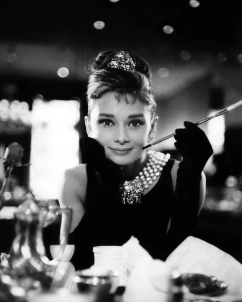 Audrey Frühstück Leinwand von Lorraine Mooore