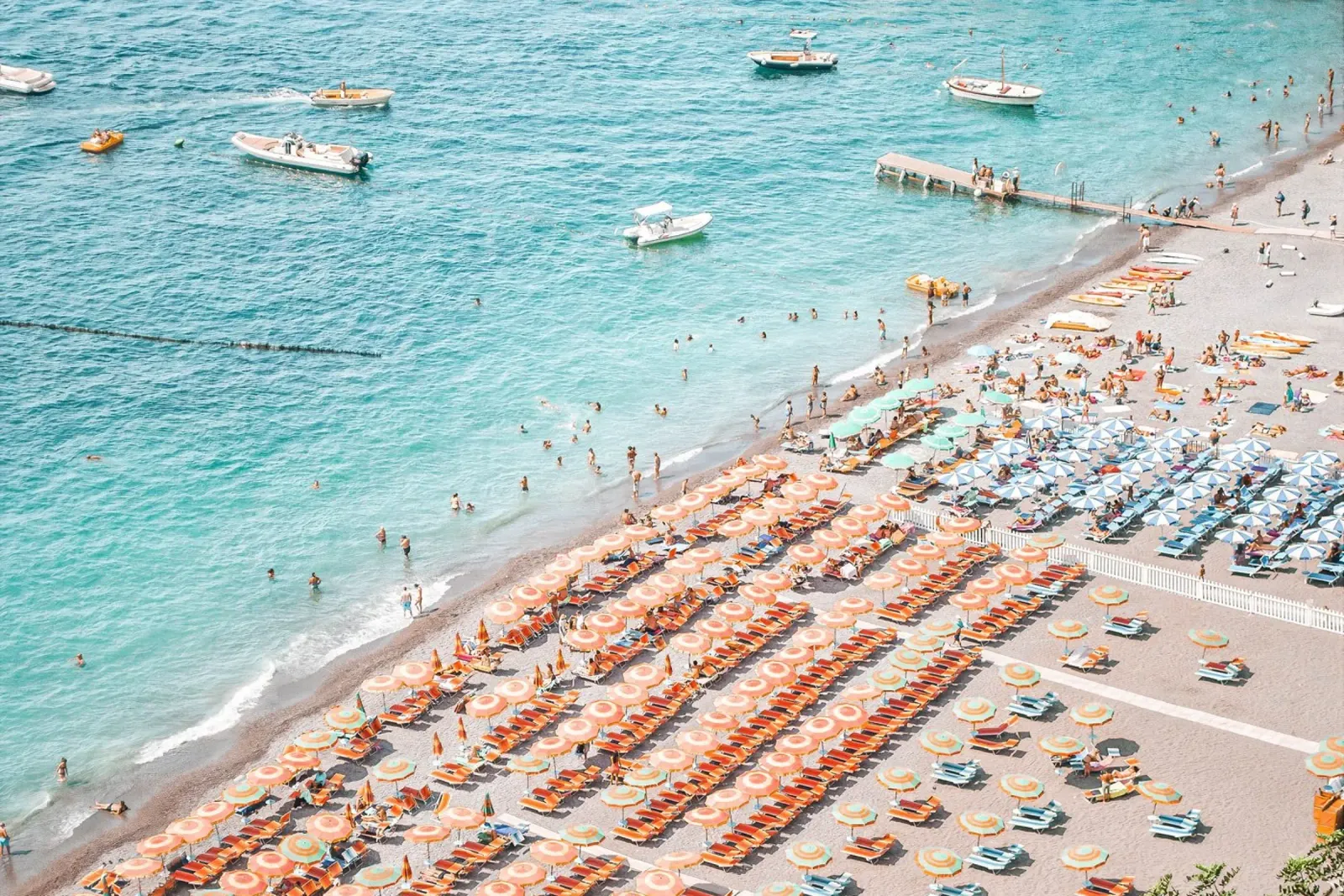 Positano - People on the beach pellicola backlit da GraceDigitalArtCo