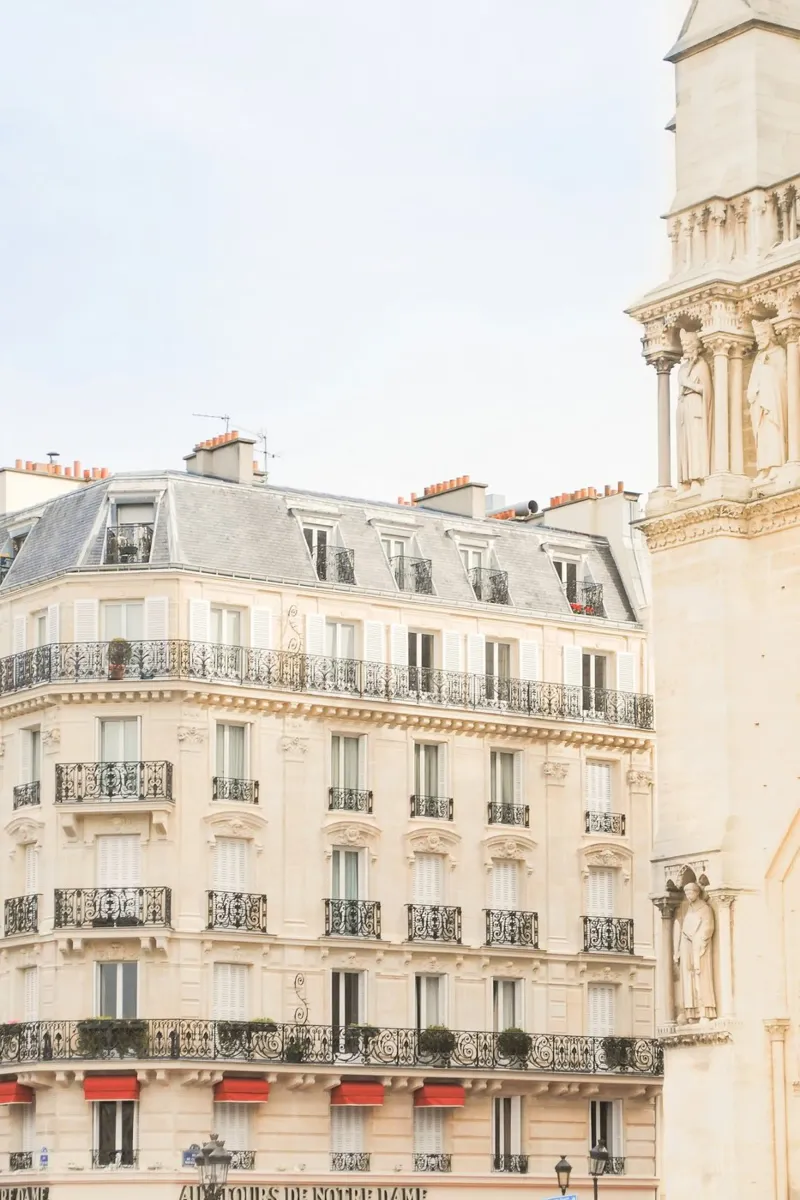 Paris Building pellicola backlit da GraceDigitalArtCo