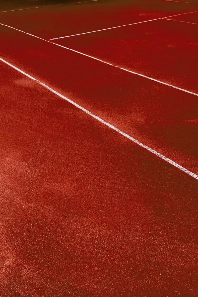 Lines On The Tennis Court poster de Sebastian Hilgetag