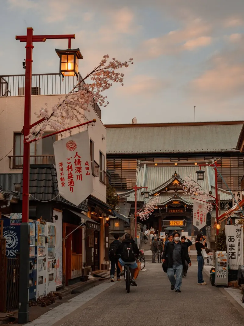 Sunset Temple in Tokyo, Japan canvas by Marcel Bisig