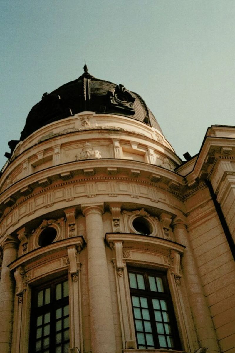 Analog Series Architecture In Bucharest poster da Sebastian Hilgetag