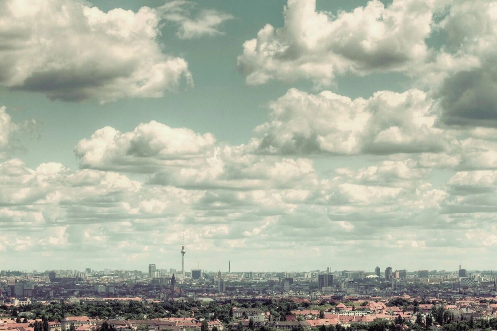 Berlin Poster von Michael Belhadi