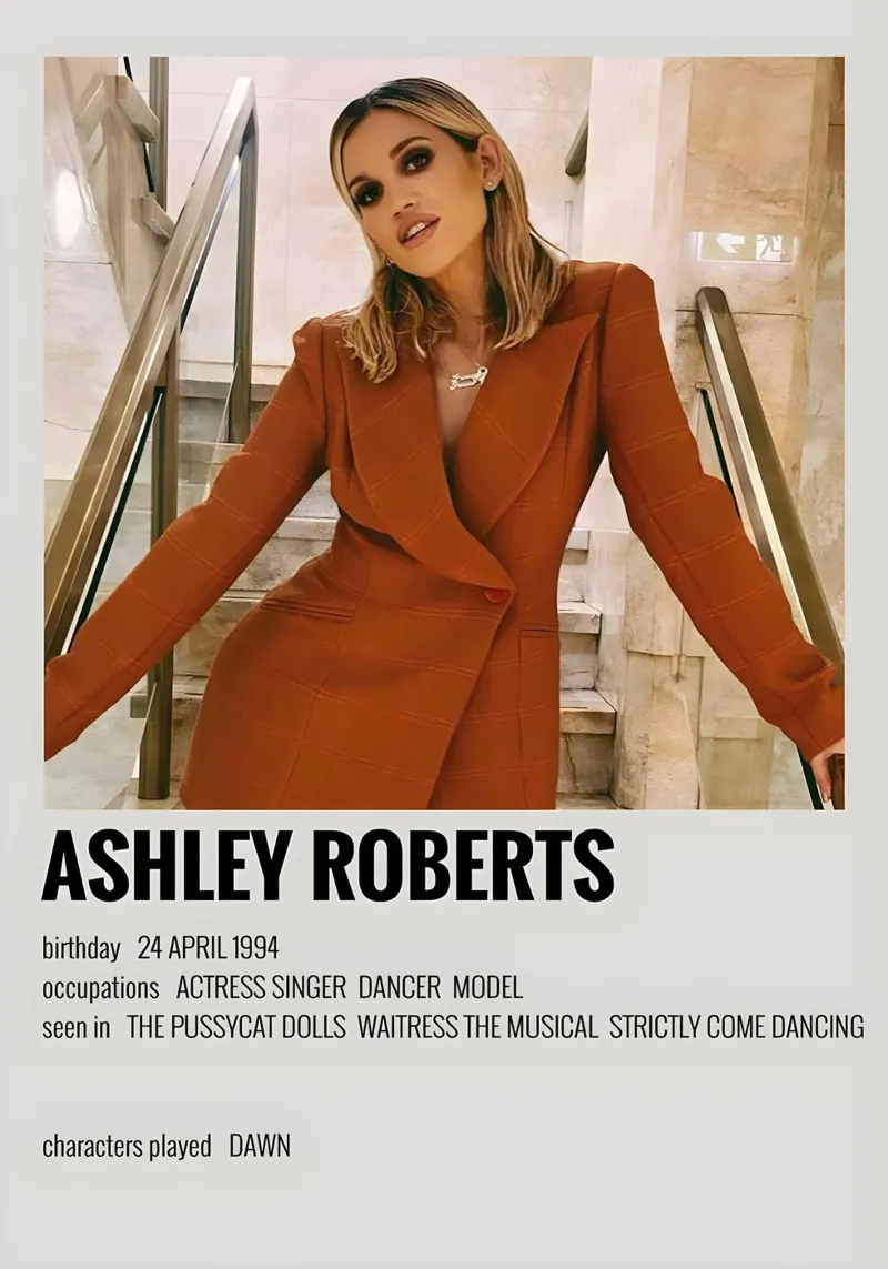 ASHLEY ROBERTS pellicola backlit da MVFminimalist