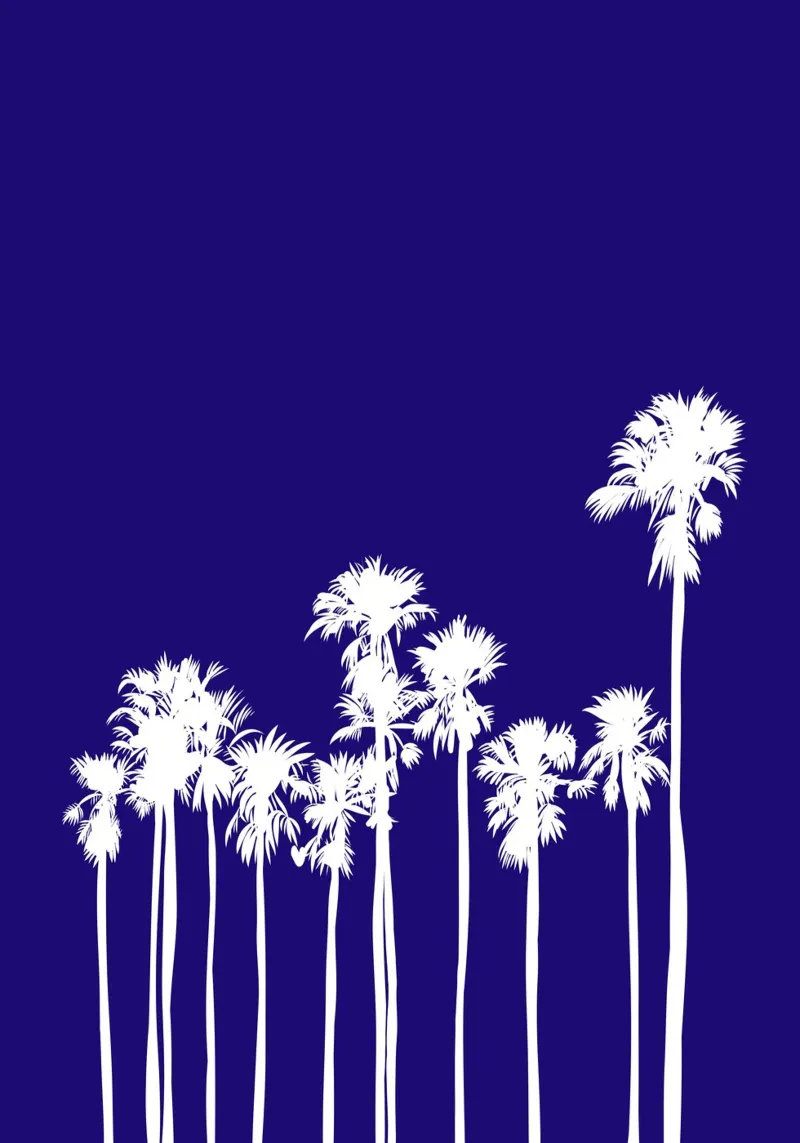 Sagoma di palmeto bianco - Arte tropicale blu intenso poster da ClubArt