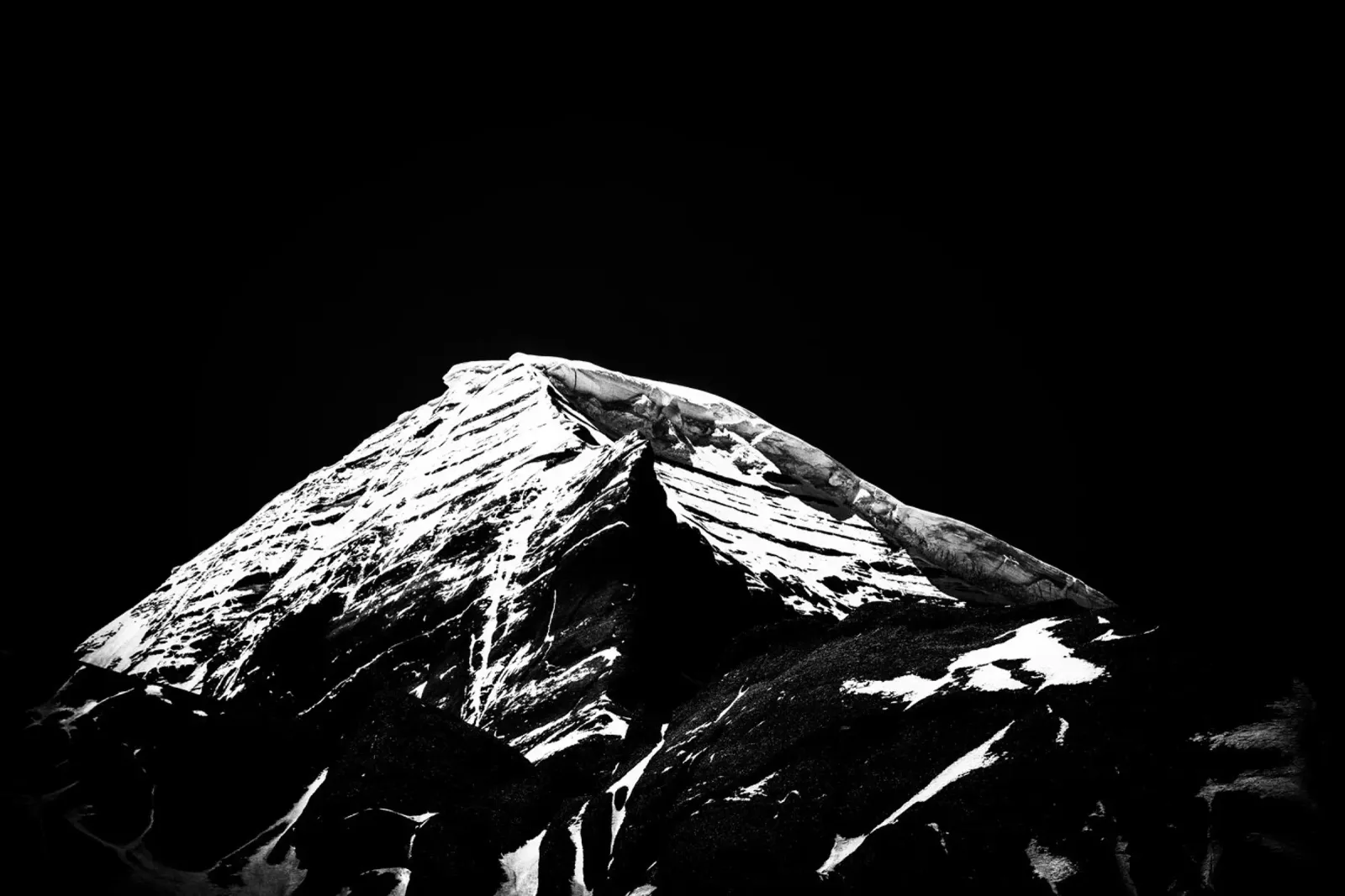 Sacred mountain Mount Kailash in Tibet pellicola backlit da photolovers