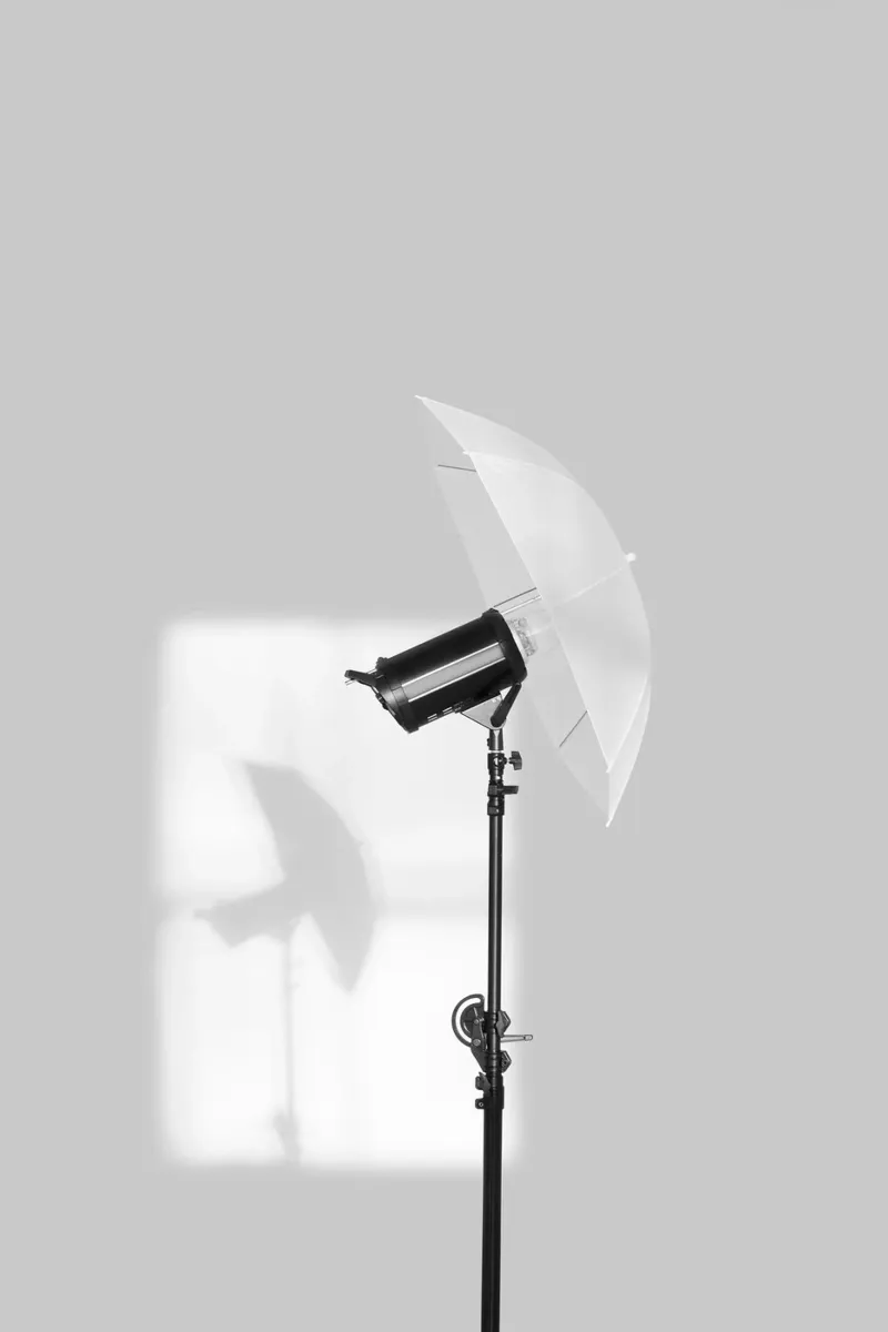 Minimaal zwart canvas met Baklijst van PhotoVibe Decor