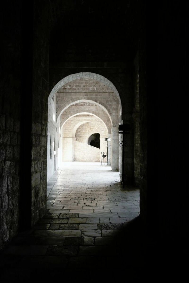 The Whisper Of Architecture And Centuries poster da Studio Nahili