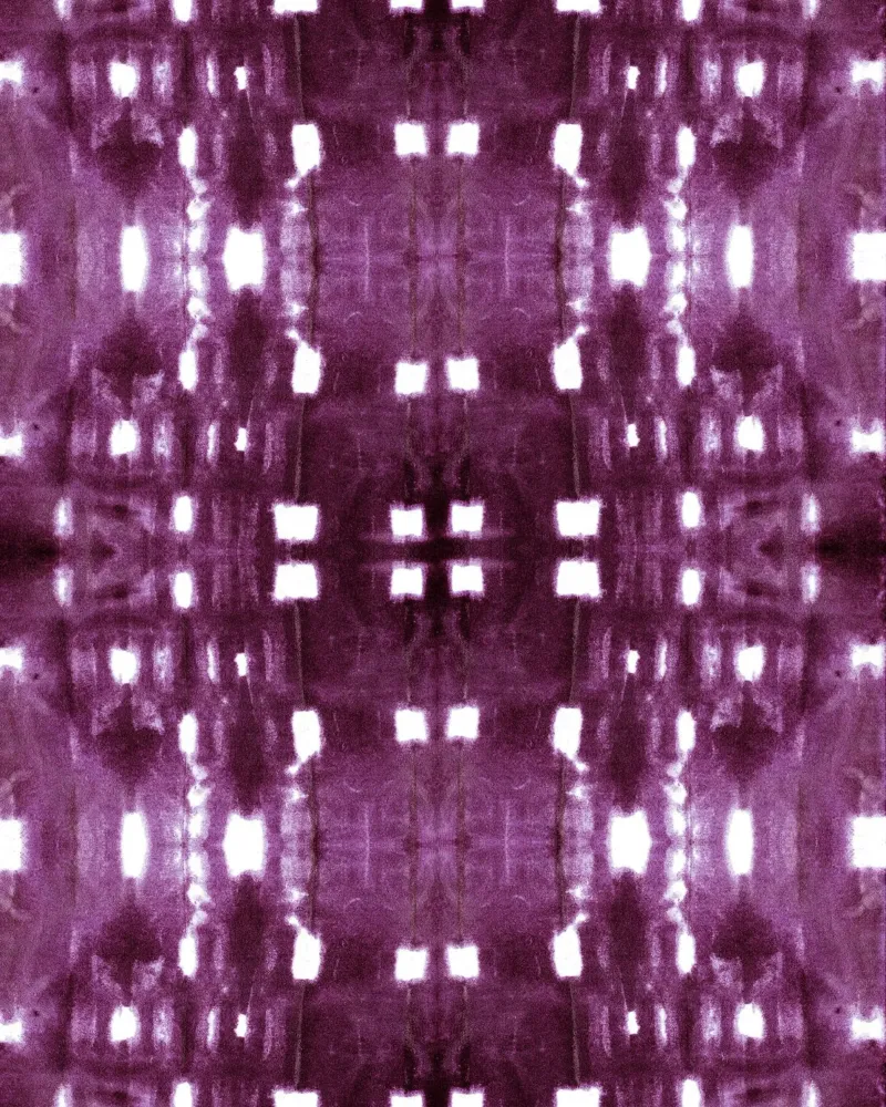 Borgogna Shibori City pellicola backlit da Nina May Design Studio