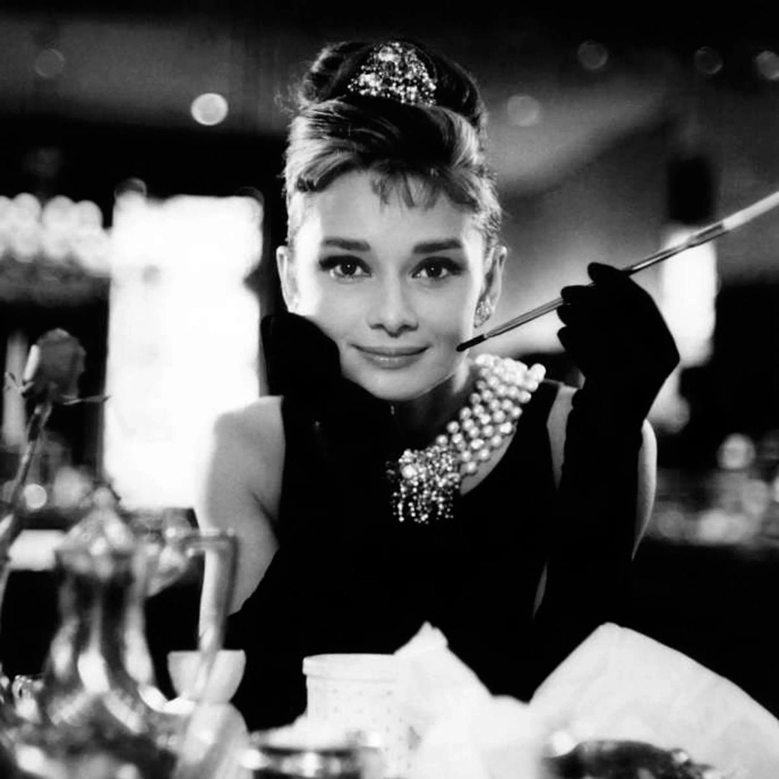 Abendessen mit Audrey Leinwand von Cosmos Studio