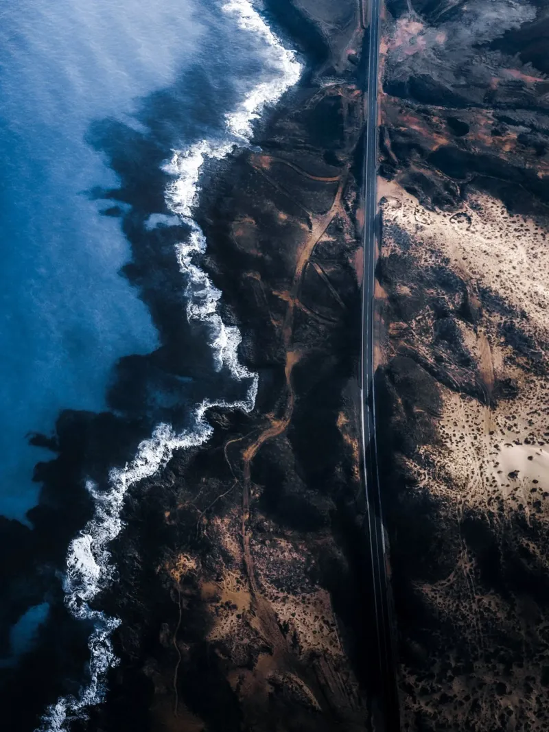 Coastline pellicola backlit da somewhere.soul.escape