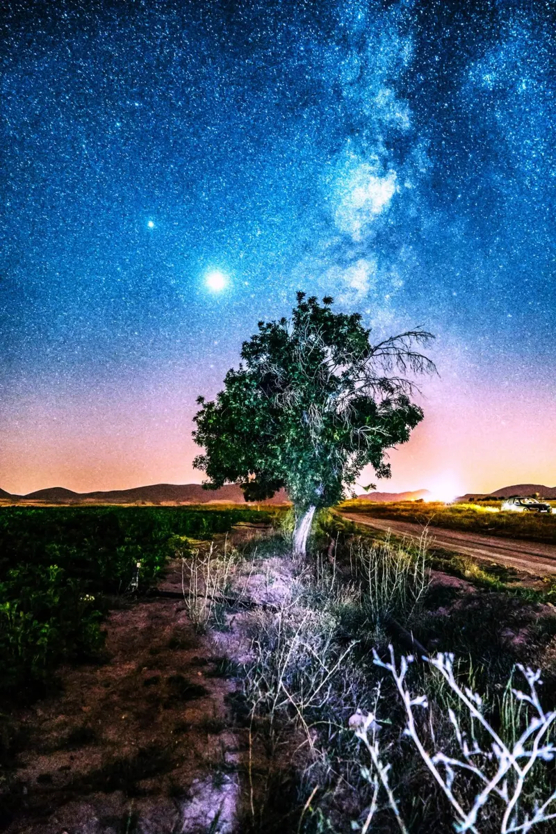 spazio paesaggistico notturno poster con telaio in alluminio da space words