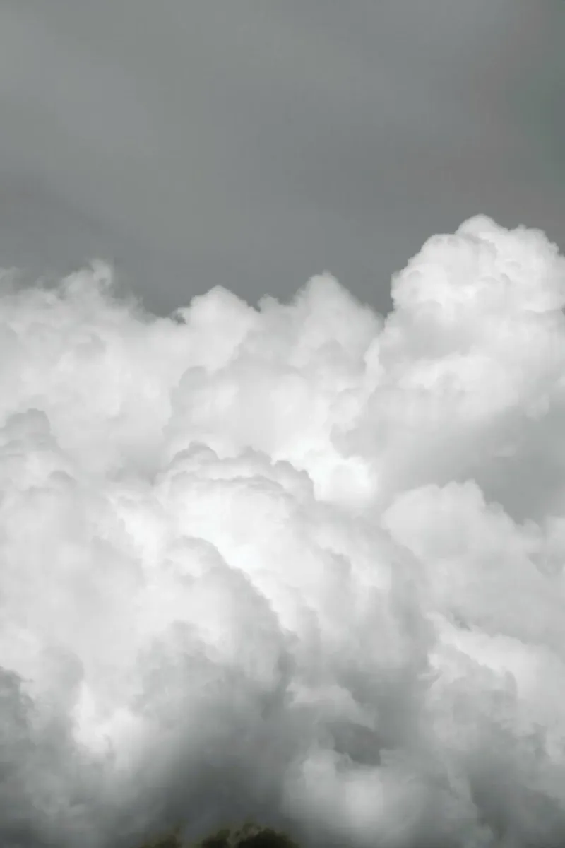 Minimal But Bold Clouds plexiglass da Studio Nahili
