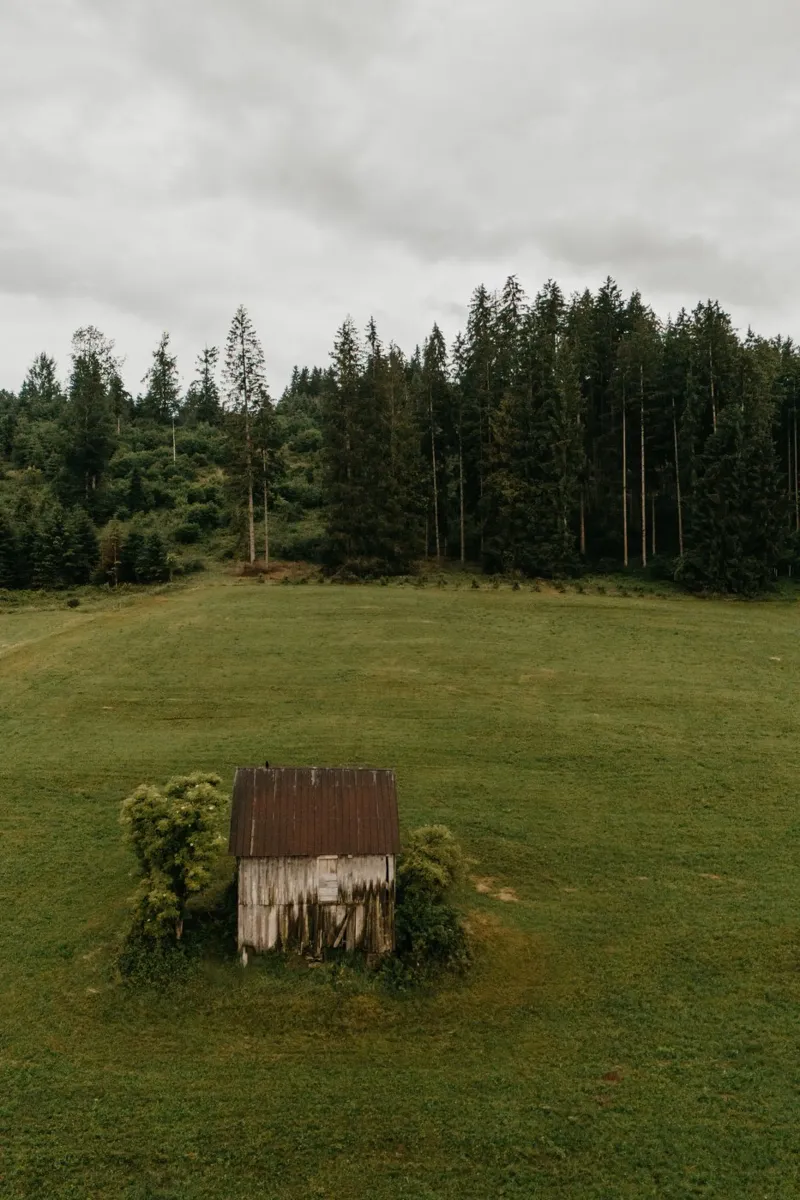 Solitude Shack plexiglass da Lena Stamm