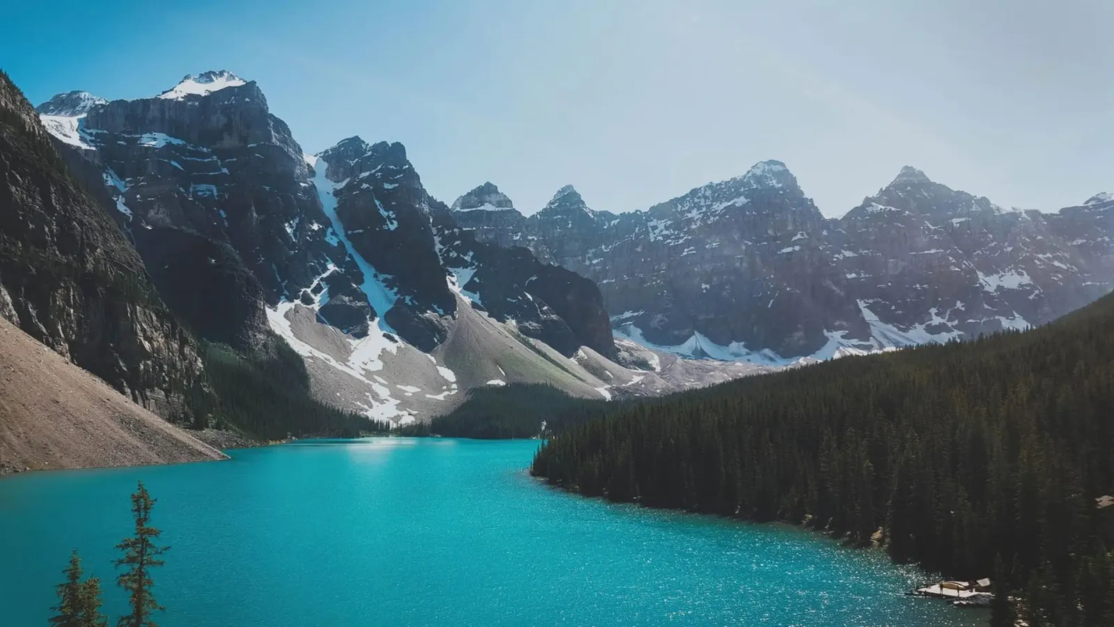 Turquoise meer en piek, Canadese Rockies canvas met Baklijst van PhotoVibe Decor