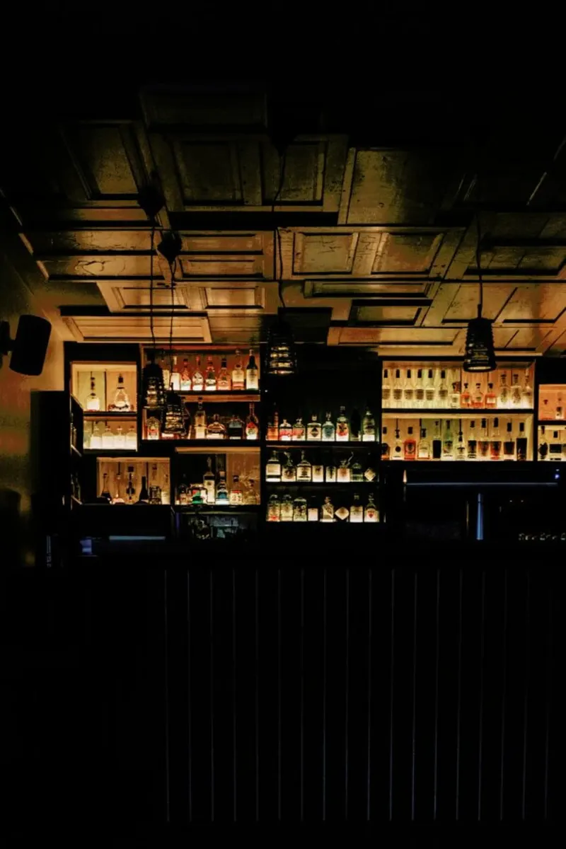 Cheers pellicola backlit da Sebastian Hilgetag