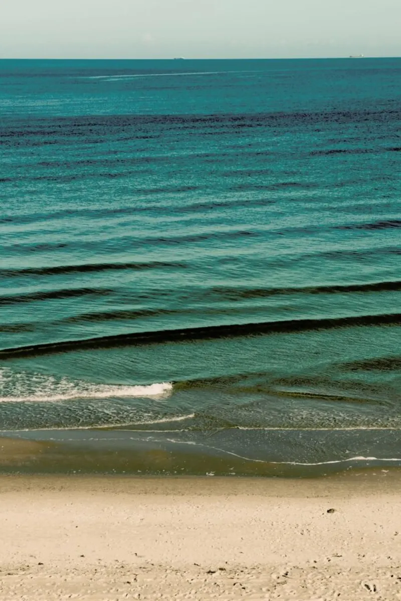 Layers Of Waves pellicola backlit da Sebastian Hilgetag