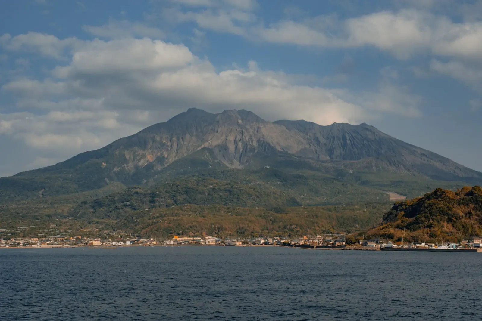 Sakurajima Volcano in Kagoshima, Japan hahnemühle by Marcel Bisig